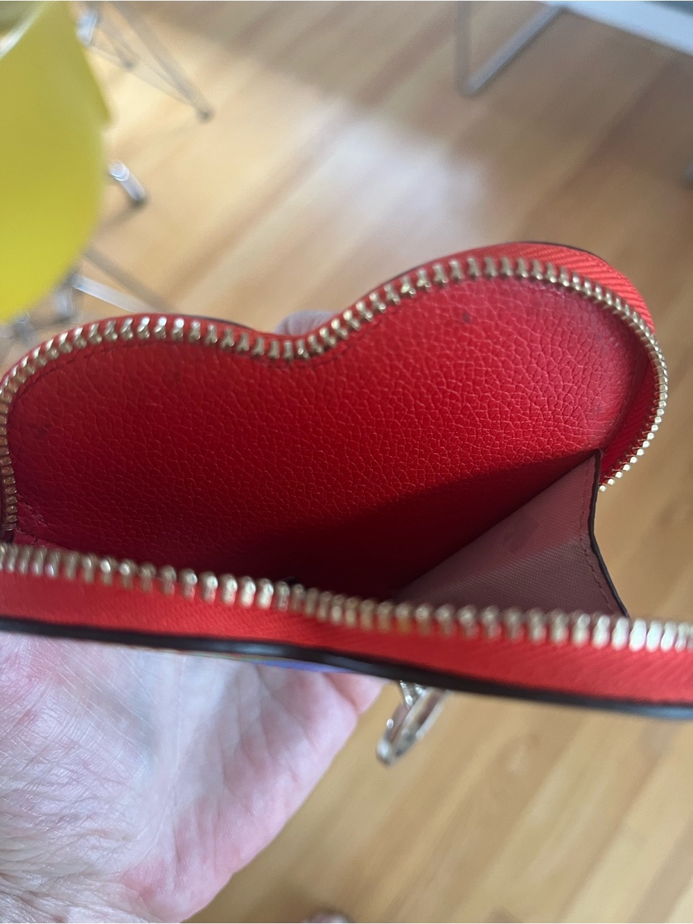 kate spade Pride Rainbow Stripe Heart Coin purse Keychain - Picture 4 of 4